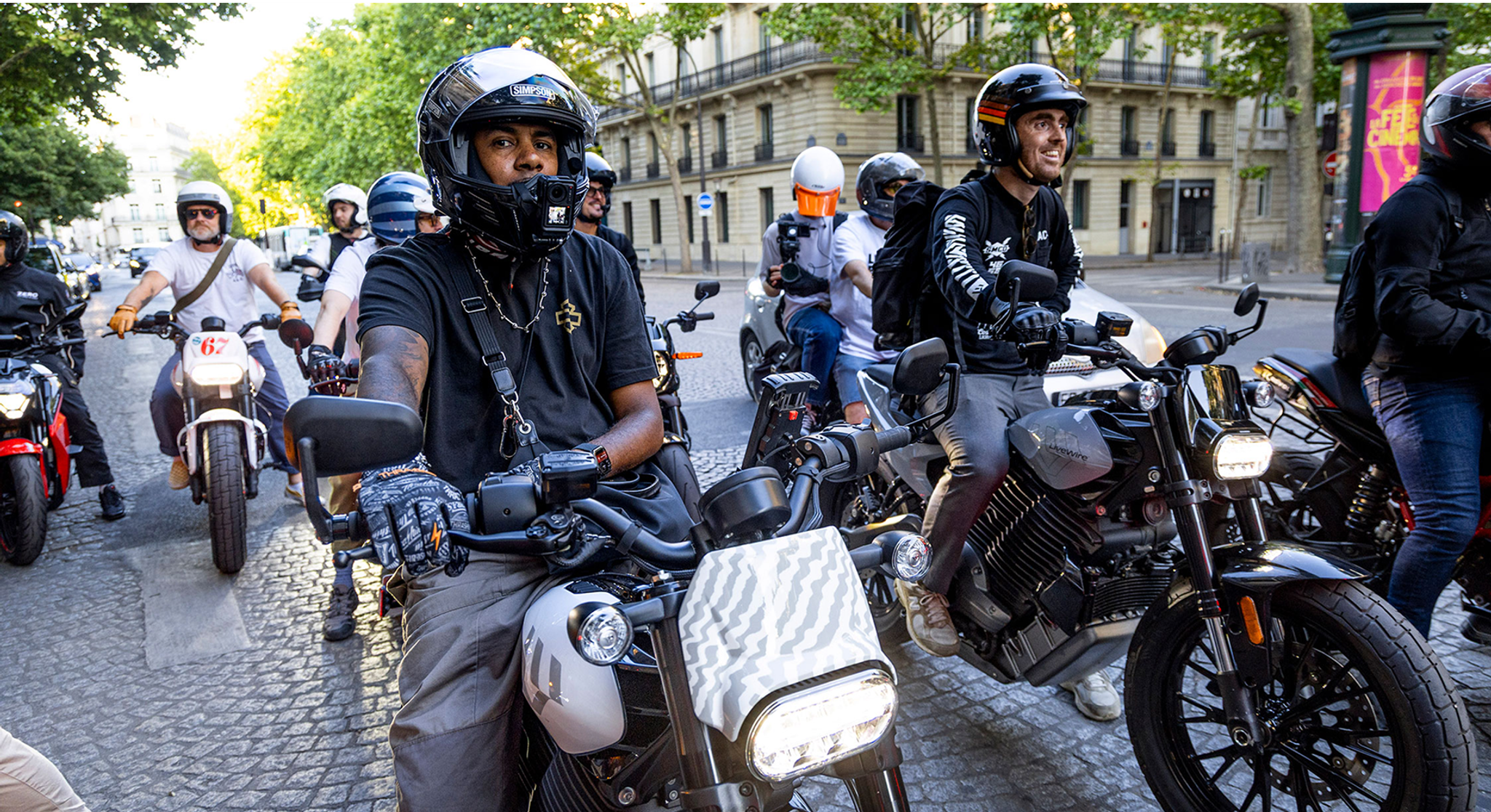 silent ride, paris, reload land, pulse, articles, bike, street, helmet, motorbike, police, road, biker, people, city, vehicle, rider, motorcyclist, seated, wheel, urban, transportation system, man