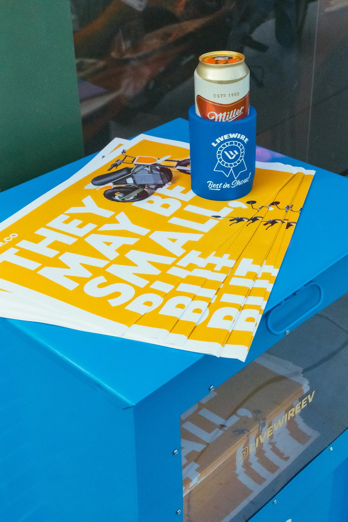 no person, paper, travel