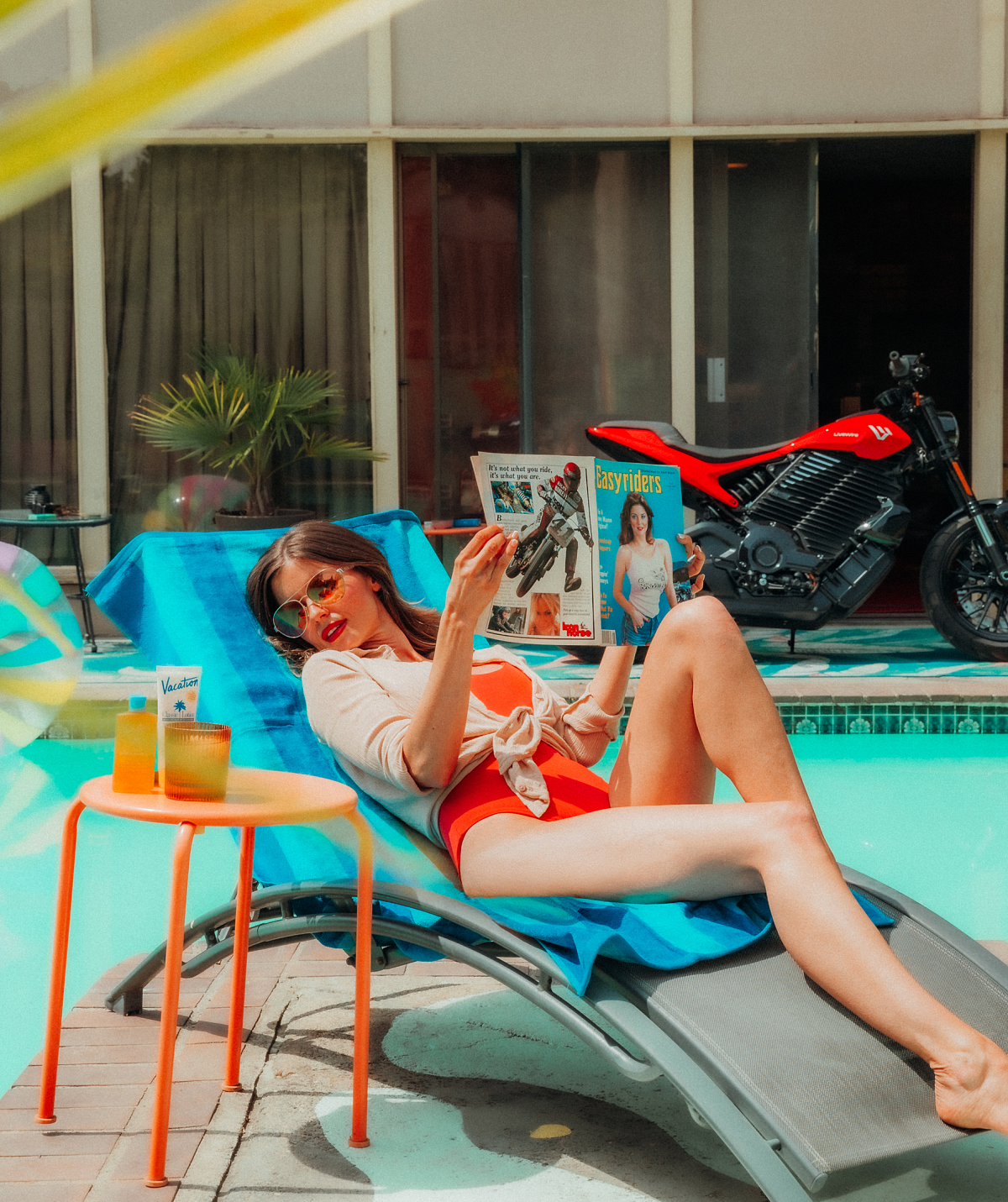 pulse, news, red hot electric summer, rhes, s2 alpinista, quasar red, pool, dug-out pool, vacation, beach, travel, resort, girl, summer, woman, water, leisure, bikini, swimming, people, swimming pool, ocean, fun, man, sunglasses