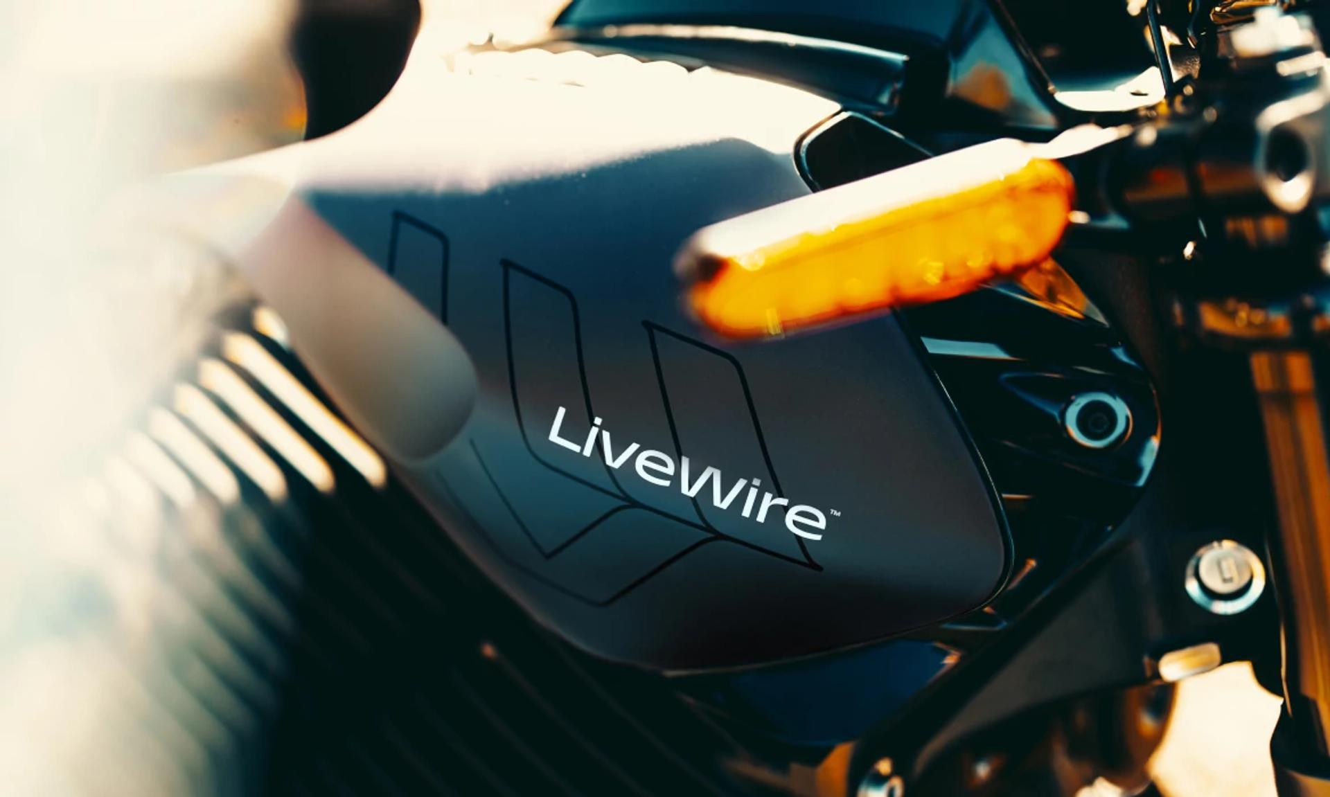 S2AP-IMG-BLK-04.png?w=1920&q=75