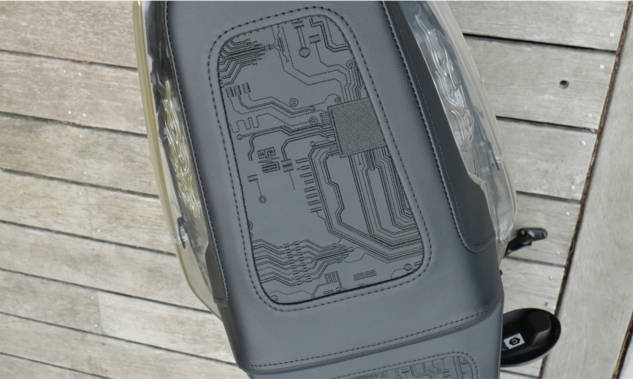 wheels and waves, events, coste, smco, the pulse, articles,, luggage, leather, jaunt, trip (journey), retro, old, bag, travel, no person, car, handle, glazed, business, briefcase, airport, transportation system, case