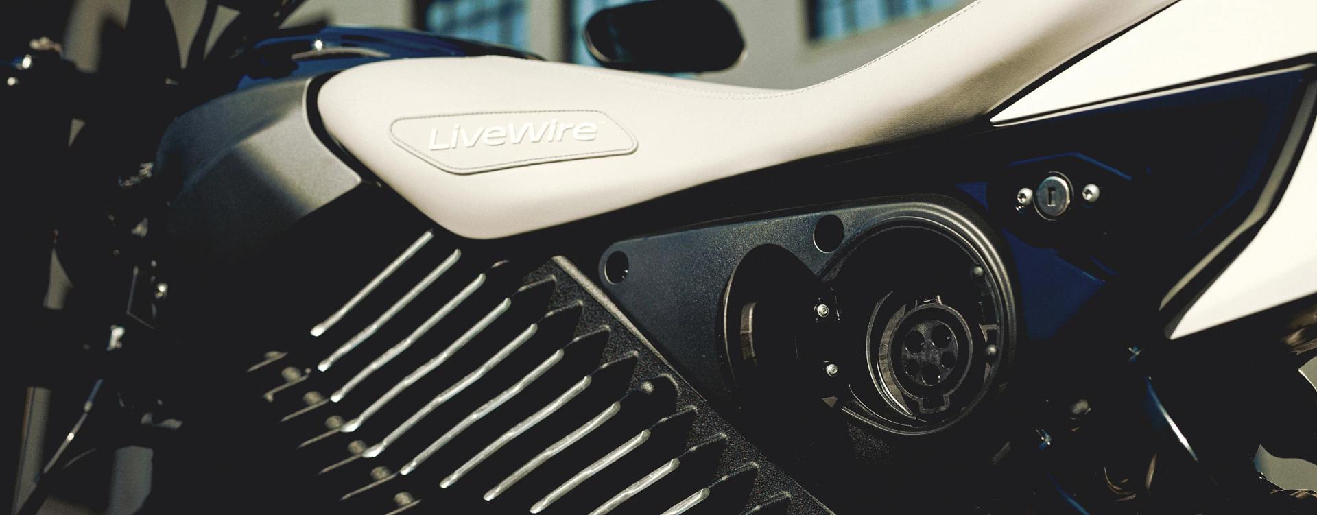 Honda's Electric Motorcycle Wins Its First Global Design Award