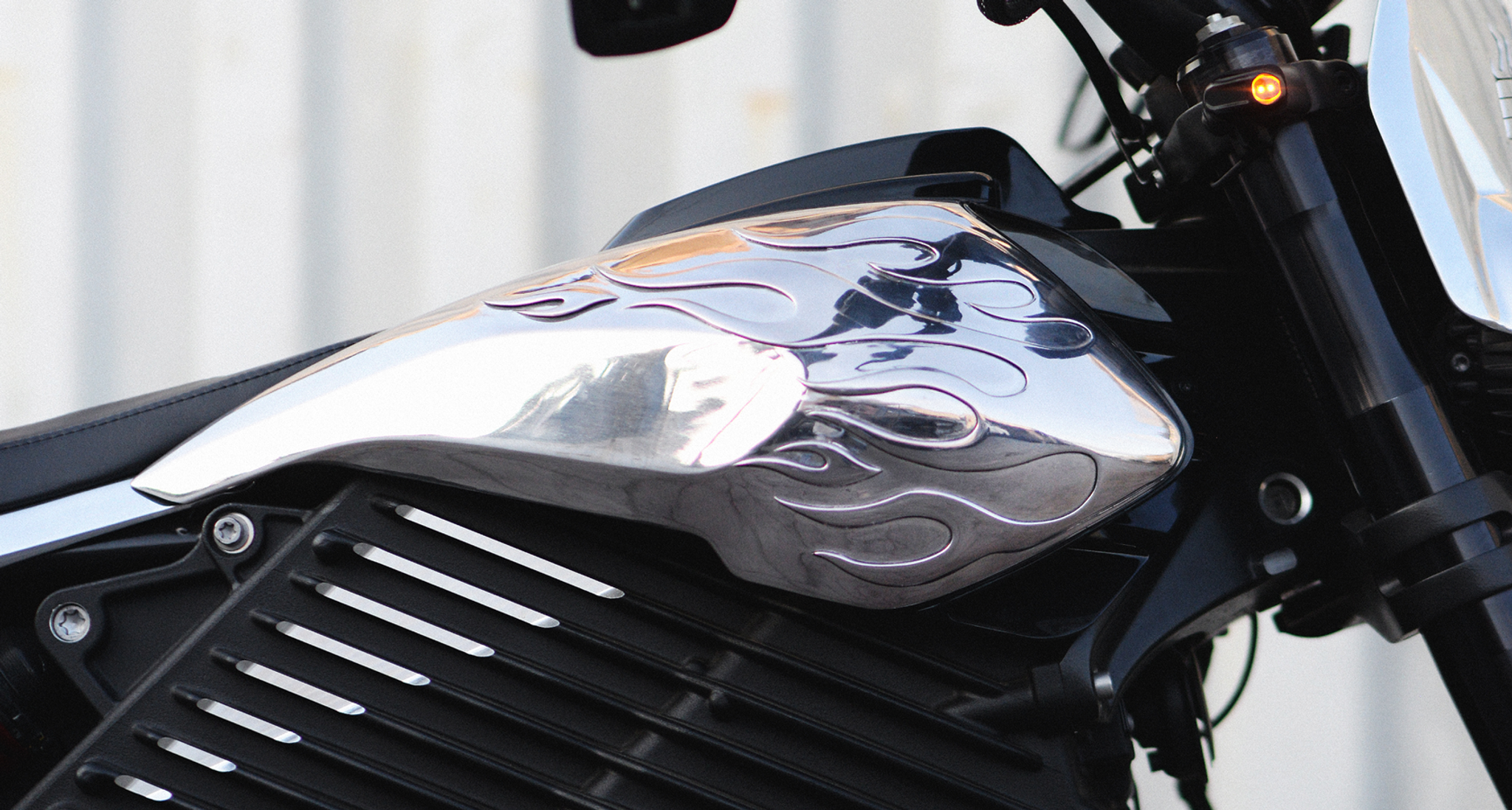 smco 66, custom, s2 del mar, pulse, articles, bike, car, vehicle, chrome, drive, no person, hood, classic