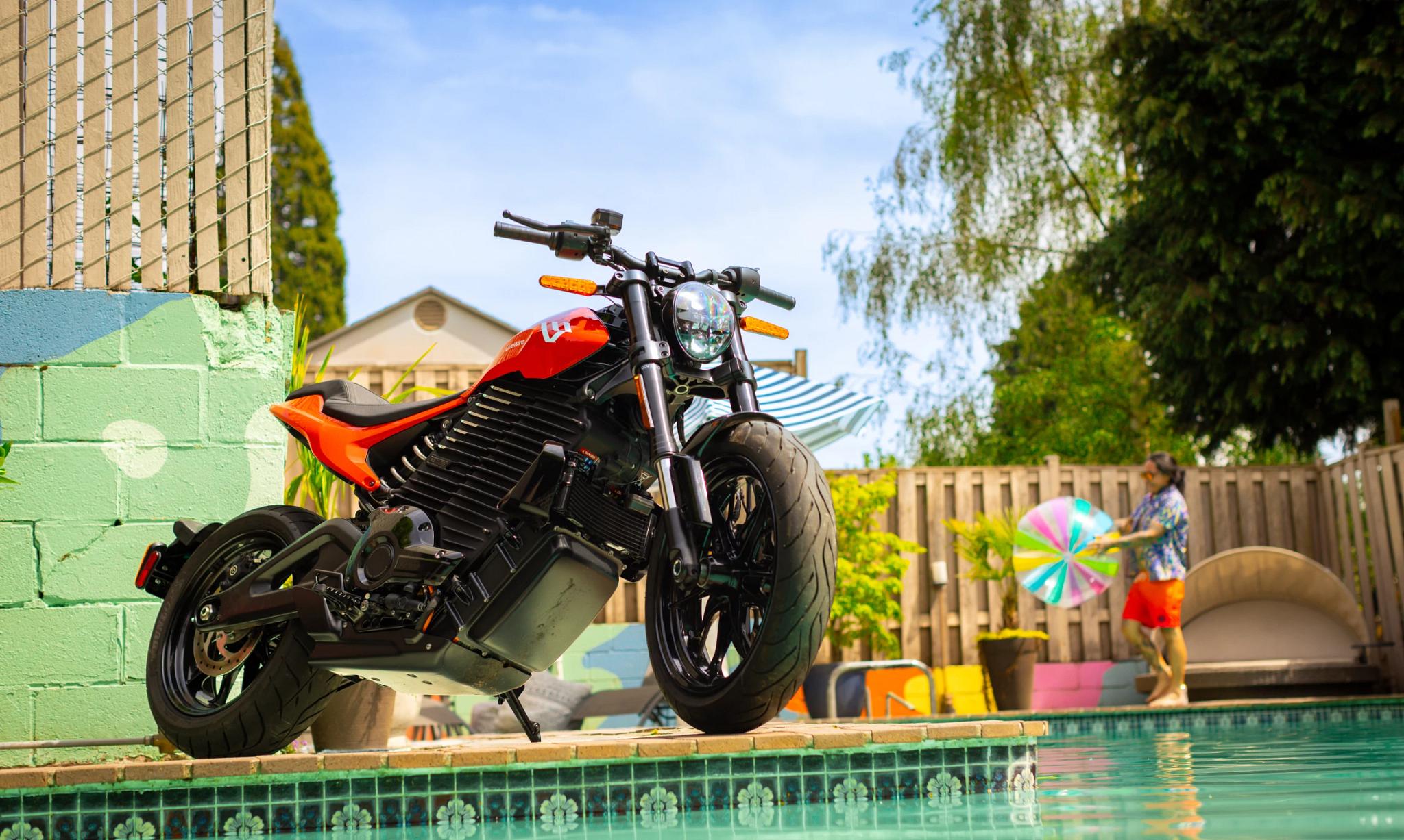bike, wheel, vehicle, motorbike, transportation system, biker, fun, street, seated, travel, ride, rider, action, people