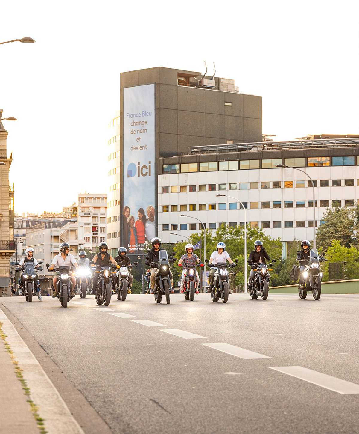 silent ride, paris, reload land, pulse, articles, street, bike, city, road, urban, people, traffic, travel, wheel, transportation system