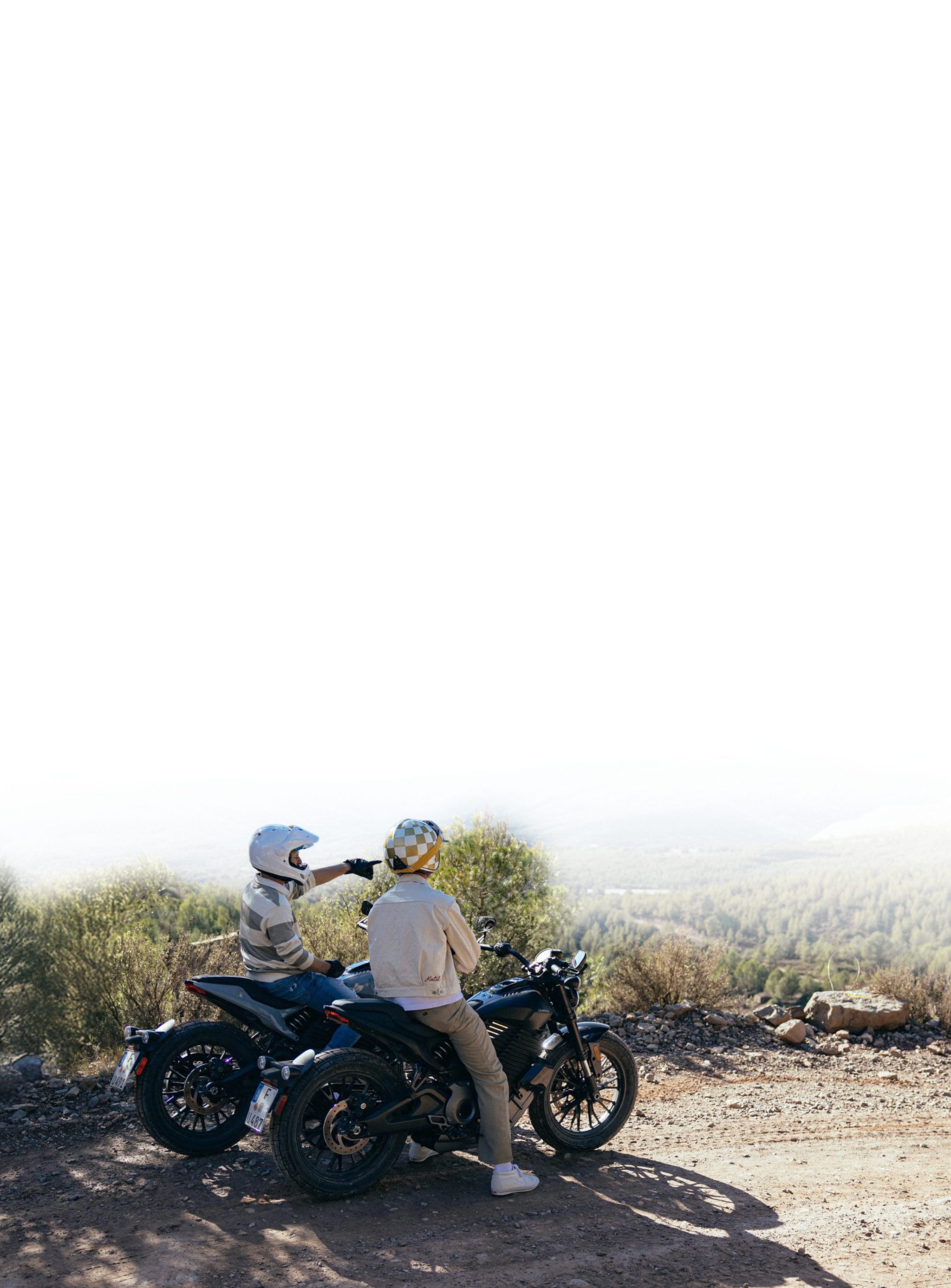 bike, biker, people, transportation system, motorbike, vehicle, man, road, wheel, adventure, hurry, rider, helmet, seated, sport, adult, soil, drive, freedom