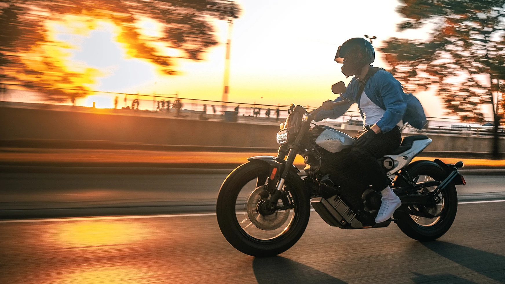www.harley-davidson.com