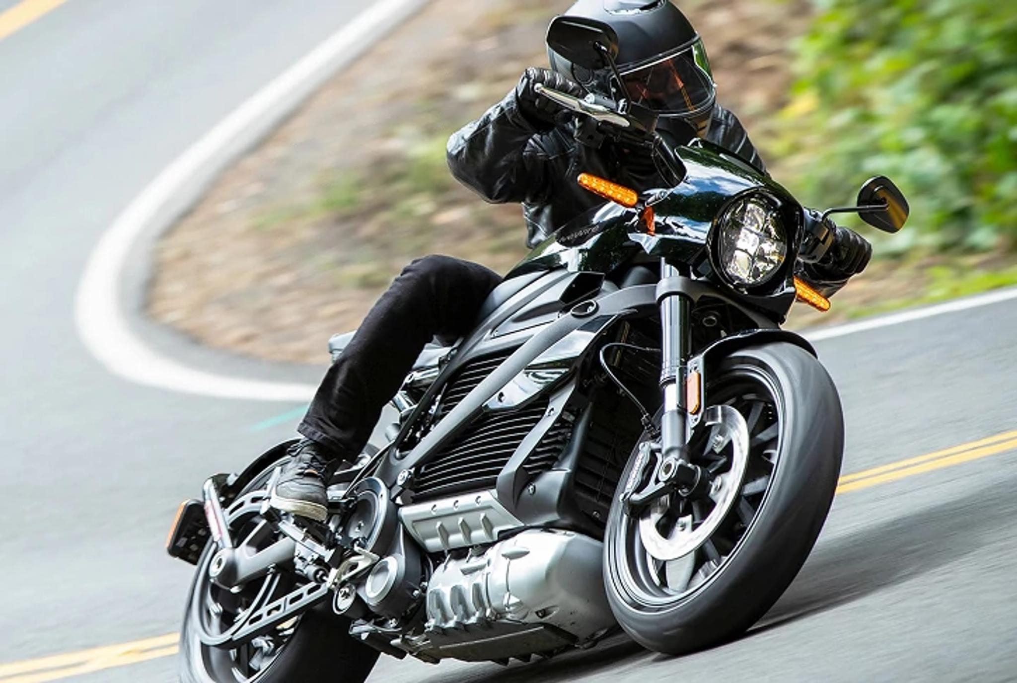 bike, motorbike, drive, race, rider, biker, ride, fast, hurry, transportation system, vehicle, wheel, honda, helmet, driver, track, sport