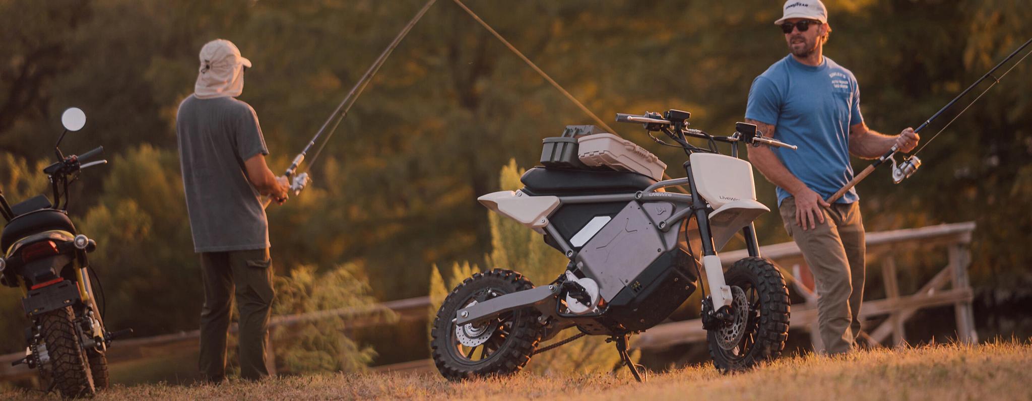 man, bike, vehicle, adult, people, leisure, recreation, wheel, outdoors, transportation system, one, two, fun, seated, lifestyle, enjoyment, action, biker, wear, machine